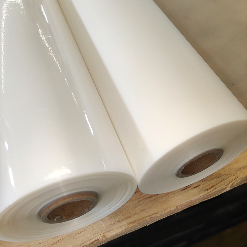 Quid interest inter molles tactus scelerisque laminating cinematographici et scabere obsistens laminating cinematographica?